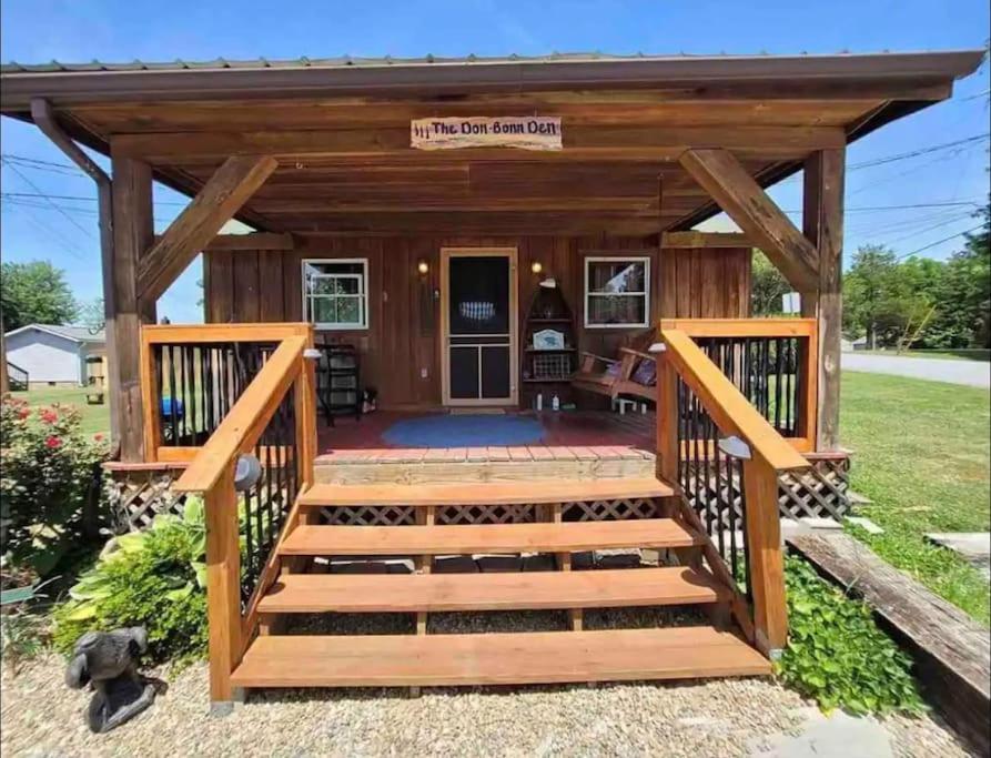 Ferienhaus Cozy Walking Distance To Parkway!